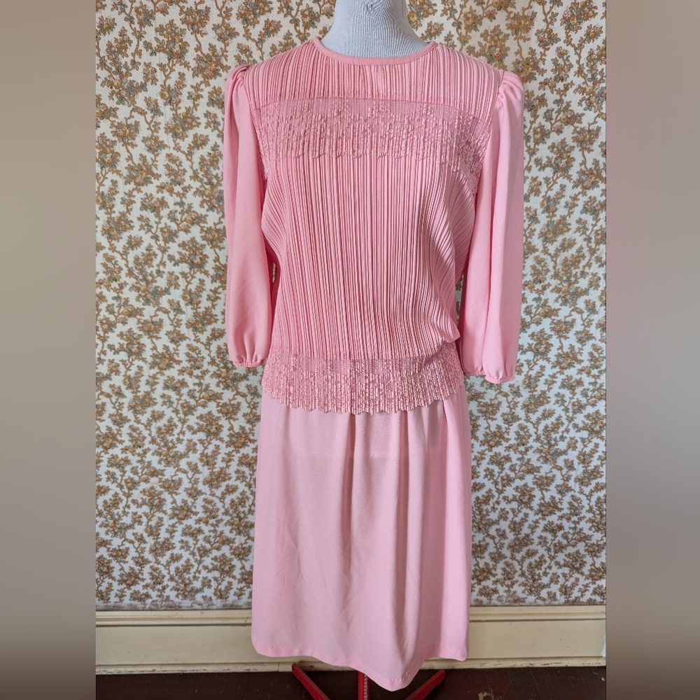 Vintage retro classic 1970s dress